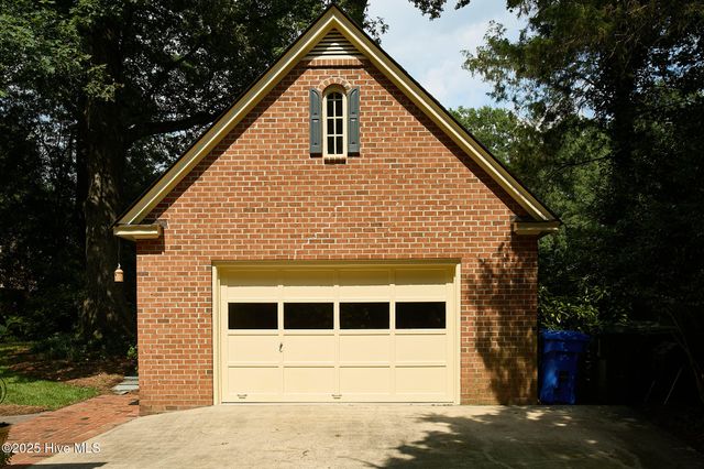 2302 Sulgrave Drive, Wilson, NC 27896
