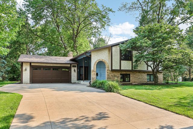 12501 63rd Avenue N, Maple Grove, MN 55369