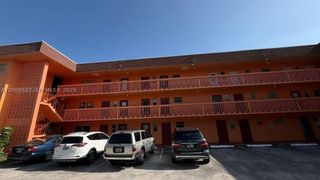 251 NE 187th St 803, Miami, FL 33179