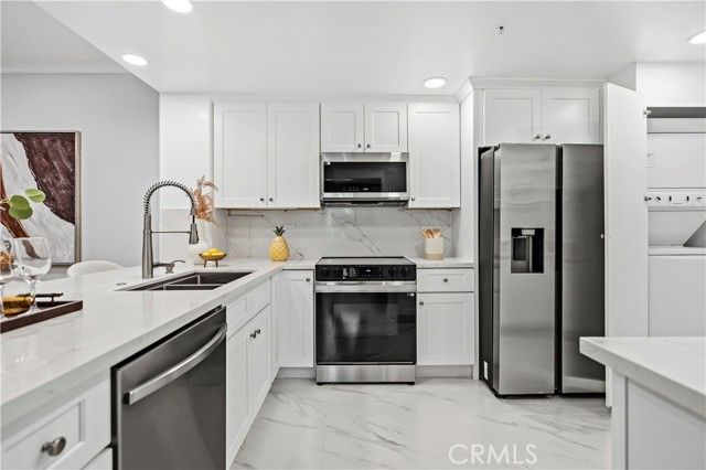 2253 Martin, Irvine, CA 92612