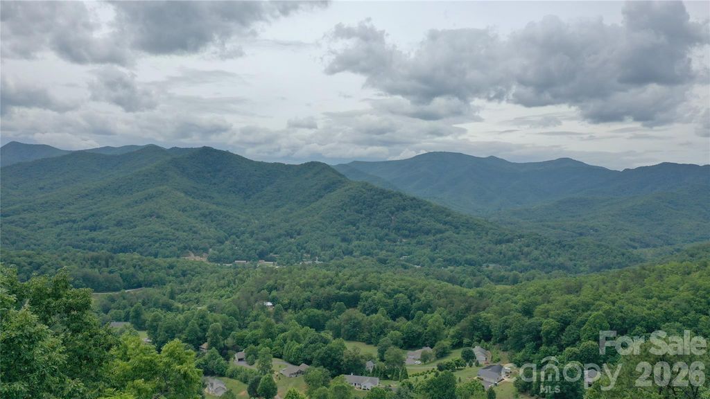 77 Kako Ridge 57, Sylva, NC 28779