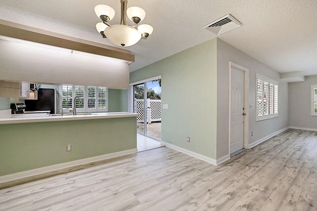 5002 Wheatley Court, Boynton Beach, FL 33436