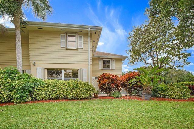 5002 Wheatley Court, Boynton Beach, FL 33436