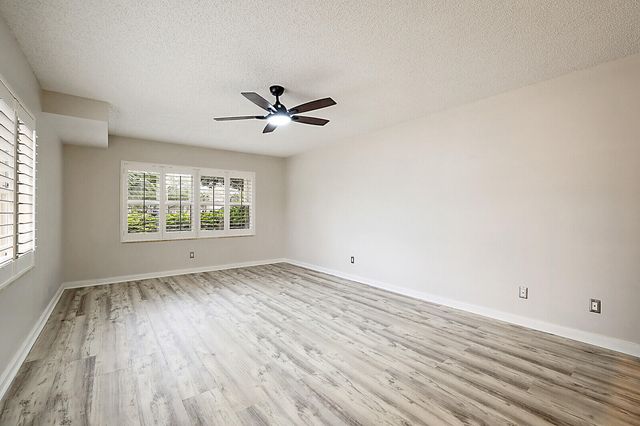 5002 Wheatley Court, Boynton Beach, FL 33436