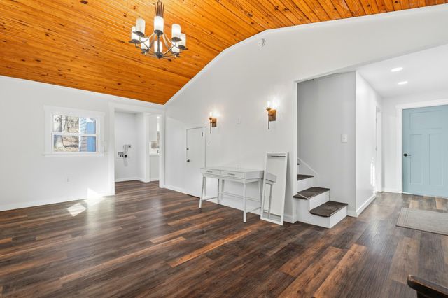 215 Kimberly Creek Road, Rockaway Beach, MO 65740