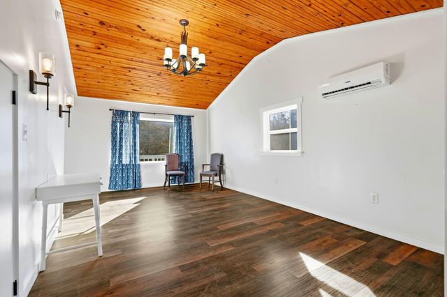 215 Kimberly Creek Road, Rockaway Beach, MO 65740