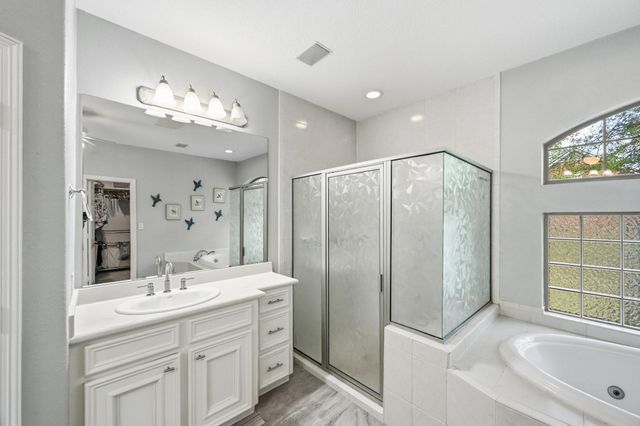 11995 White Oak Crossing, Conroe, TX 77385