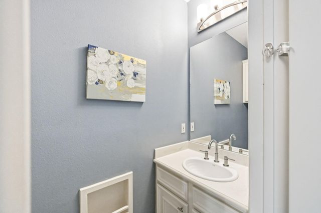 11995 White Oak Crossing, Conroe, TX 77385