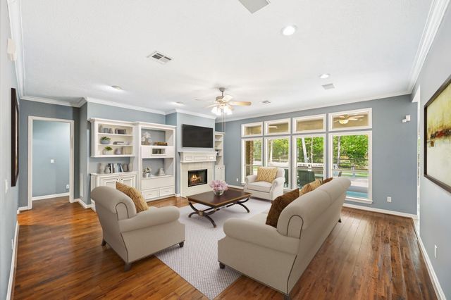 11995 White Oak Crossing, Conroe, TX 77385