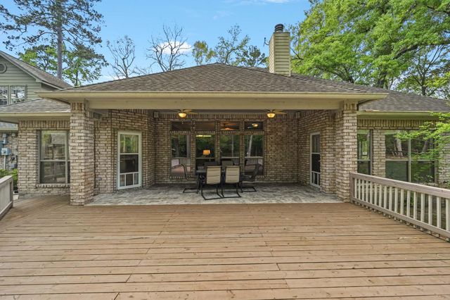 11995 White Oak Crossing, Conroe, TX 77385