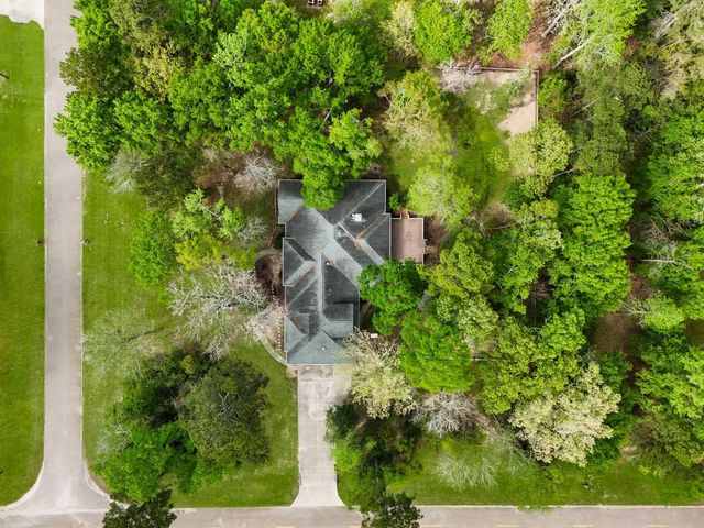 11995 White Oak Crossing, Conroe, TX 77385