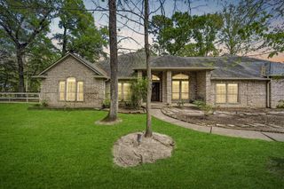 11995 White Oak Crossing, Conroe, TX 77385