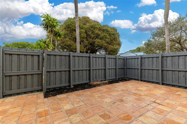 3183 Cocoplum Circle 3375, Coconut Creek, FL 33063