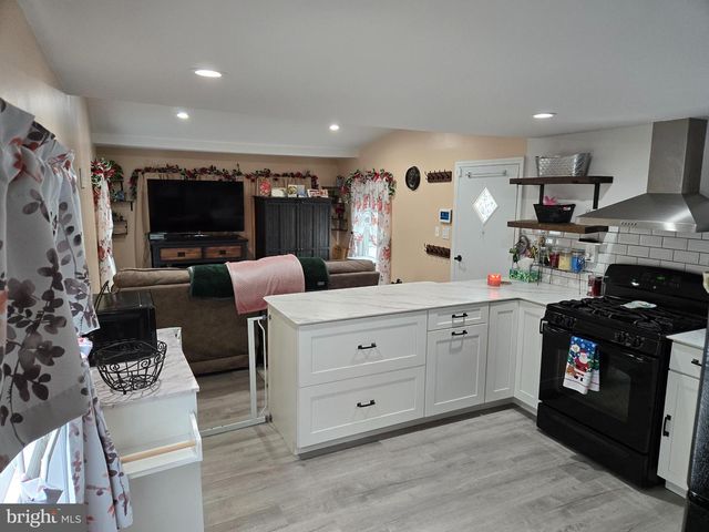 610 6TH ST, Jackson, NJ 08527