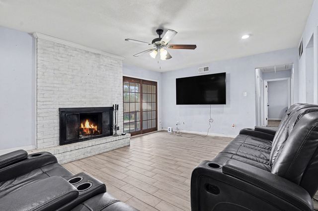 2725 Mark Drive, Mesquite, TX 75150