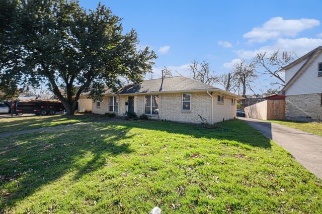 2725 Mark Drive, Mesquite, TX 75150