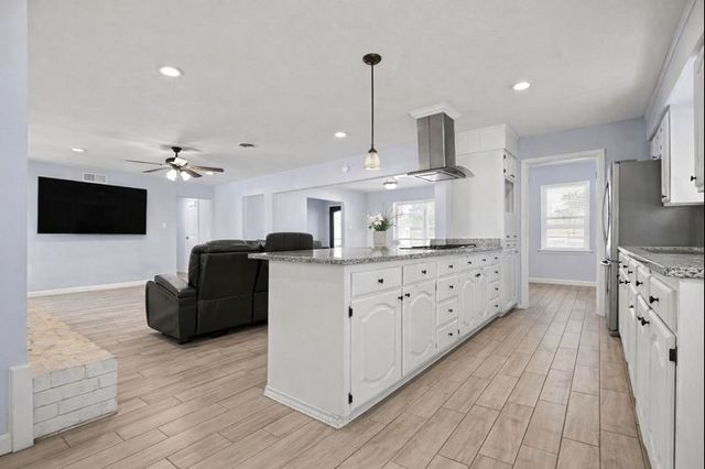 2725 Mark Drive, Mesquite, TX 75150