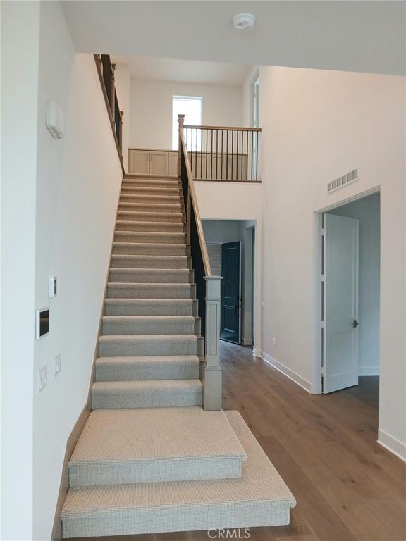 Image 8 of property listing at 746 Via Arezzo Place, Altadena, CA 91001