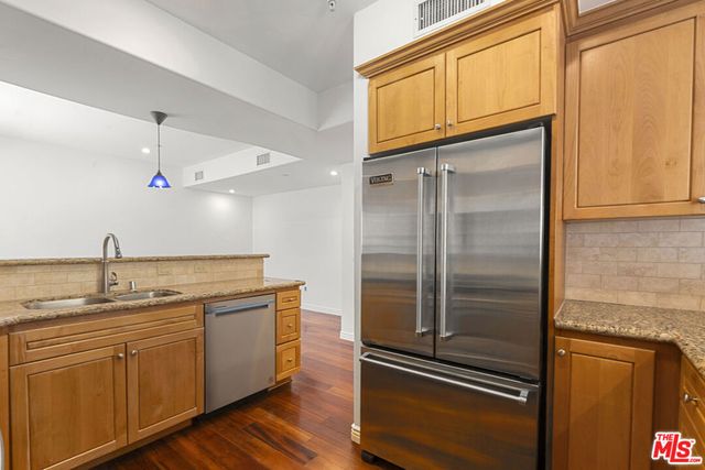 744 N Alfred Street 104, West Hollywood, CA 90069