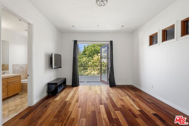 744 N Alfred Street 104, West Hollywood, CA 90069