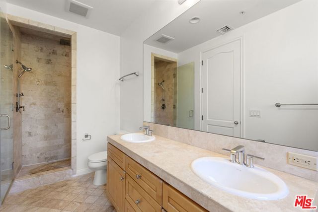 744 N Alfred Street 104, West Hollywood, CA 90069