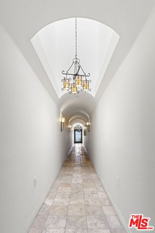 744 N Alfred Street 104, West Hollywood, CA 90069