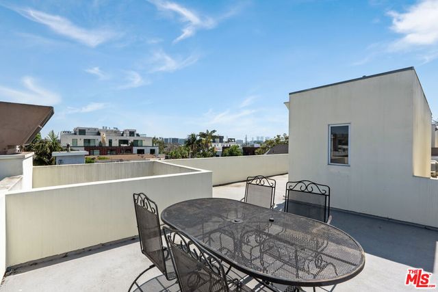 744 N Alfred Street 104, West Hollywood, CA 90069