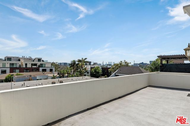 744 N Alfred Street 104, West Hollywood, CA 90069