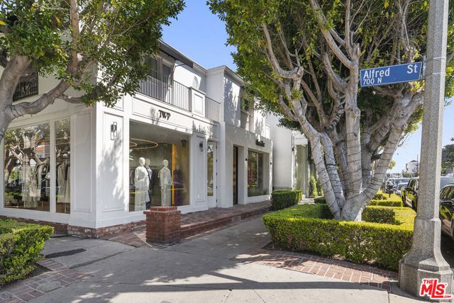 744 N Alfred Street 104, West Hollywood, CA 90069