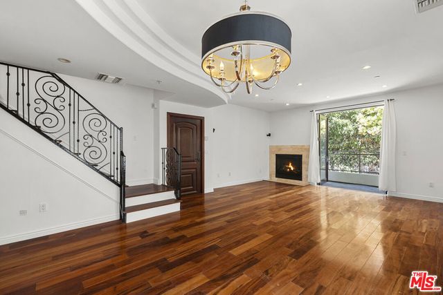 744 N Alfred Street 104, West Hollywood, CA 90069