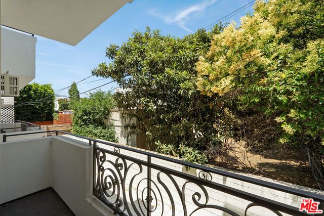 744 N Alfred Street 104, West Hollywood, CA 90069