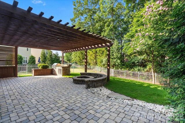 2701 Southern Trace Drive, Waxhaw, NC 28173