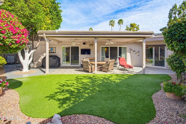 10305 W HUTTON Drive, Sun City, AZ 85351