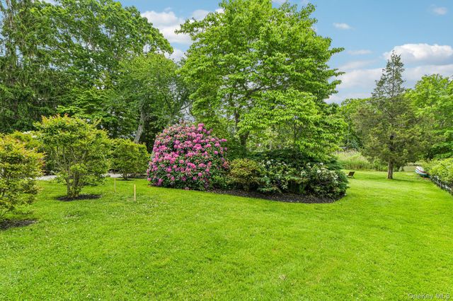 2100 Glenn Road, Southold, NY 11971