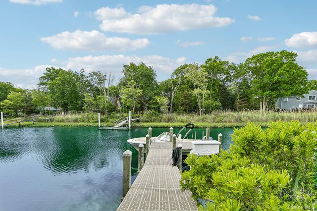 2100 Glenn Road, Southold, NY 11971