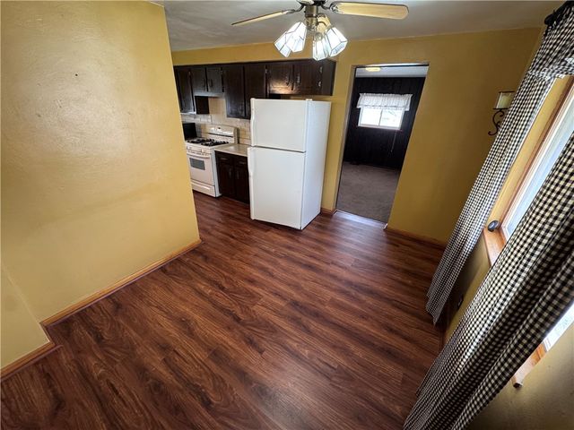 1134 Strawn Ave, New Kensington, PA 15068