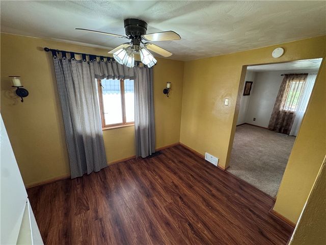 1134 Strawn Ave, New Kensington, PA 15068