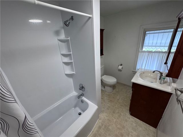 1134 Strawn Ave, New Kensington, PA 15068