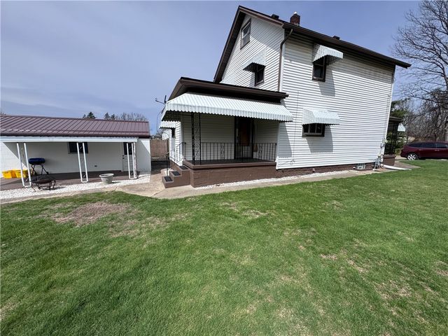 1134 Strawn Ave, New Kensington, PA 15068