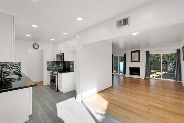 15766 Via Sorrento, San Lorenzo, CA 94580