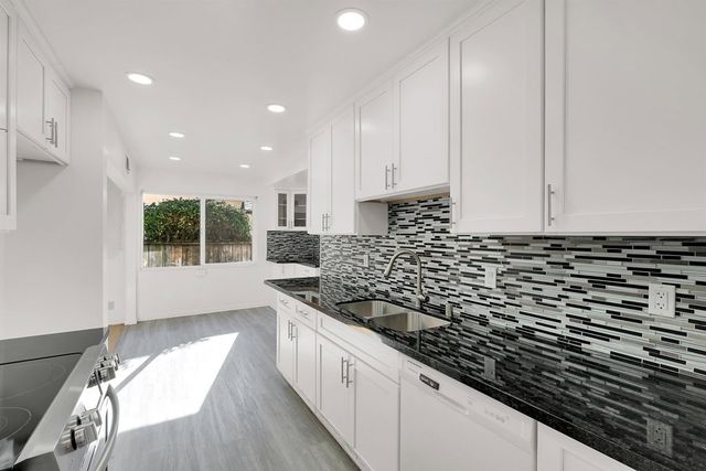 15766 Via Sorrento, San Lorenzo, CA 94580