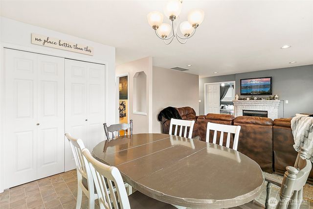 5207 Marshall Avenue SE, Auburn, WA 98092