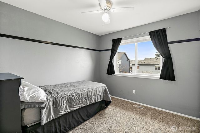 5207 Marshall Avenue SE, Auburn, WA 98092