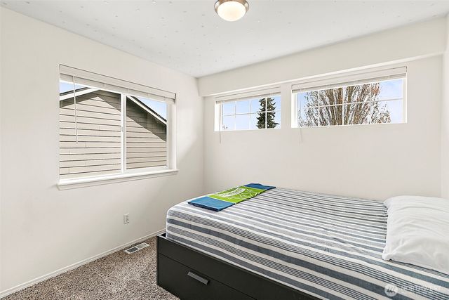 5207 Marshall Avenue SE, Auburn, WA 98092