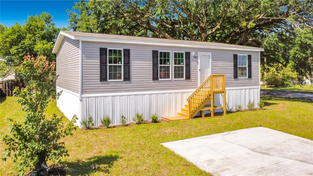 8002 MOBILAIRE DRIVE, Orlando, FL 32822