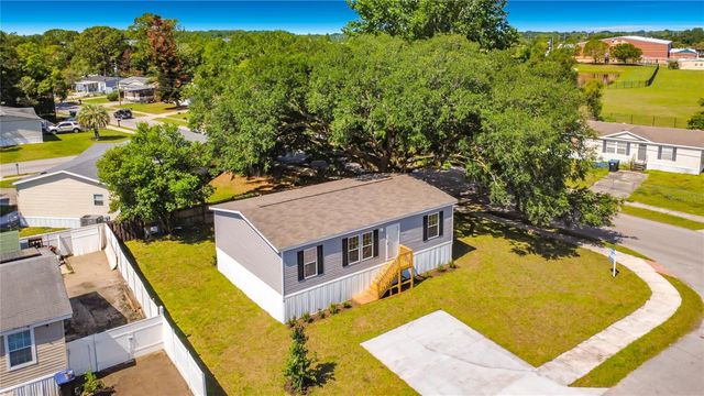 8002 MOBILAIRE DRIVE, Orlando, FL 32822
