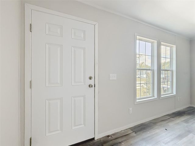 8002 MOBILAIRE DRIVE, Orlando, FL 32822