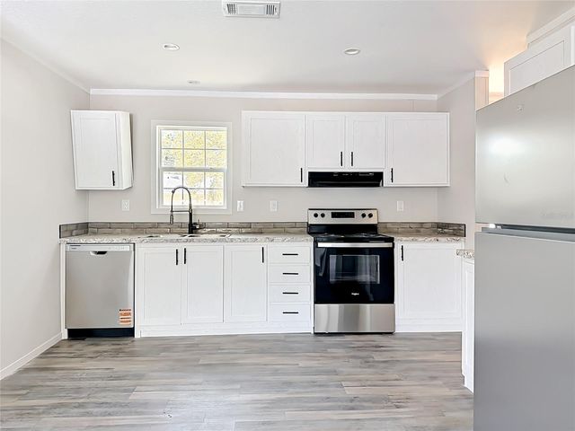 8002 MOBILAIRE DRIVE, Orlando, FL 32822