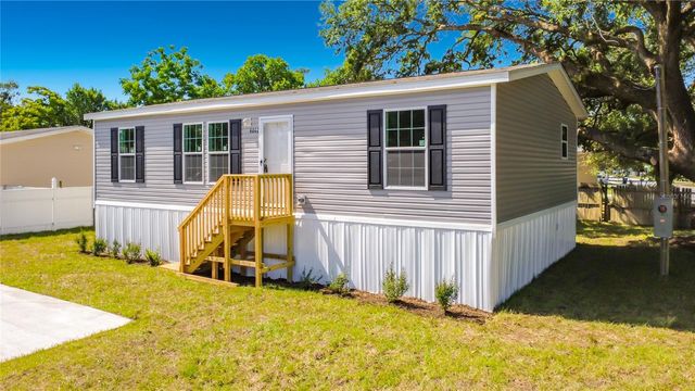 8002 MOBILAIRE DRIVE, Orlando, FL 32822