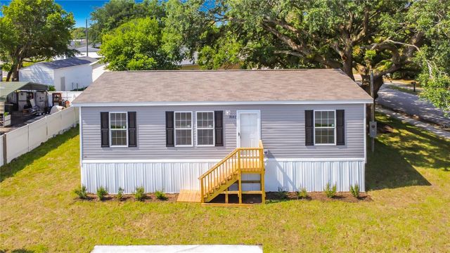 8002 MOBILAIRE DRIVE, Orlando, FL 32822